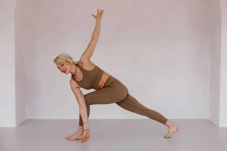 Nowy Kurs Shakti Joga! Pogłębiona praktyka jogi: SKRĘTY KRĘGOSŁUPA